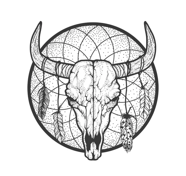 Teschio di toro con piume in stile tribale nativo americano. Ricatto del tatuaggio. Illustrazione disegnata a mano vettoriale. Design Boho — Vettoriale Stock