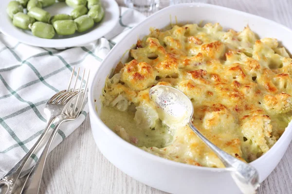 Beşamel soslu karnabahar graten 