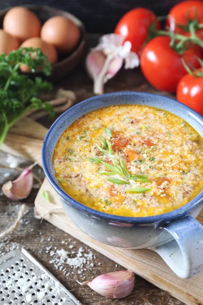 이탈리아 토마토 파슬리 파르테 치즈를 배경에 스타일 — 스톡 사진