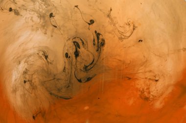 Kırmızı, pembe, siyah, beyaz mürekkep su. Güneş aydınlatma. Dinamik