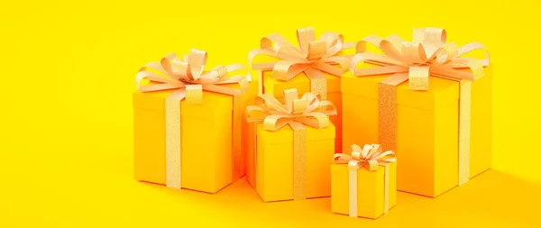 Karácsony, újév, születésnap sárga arany ajándék dobozok 3d renderelés illusztráció — Stock Fotó