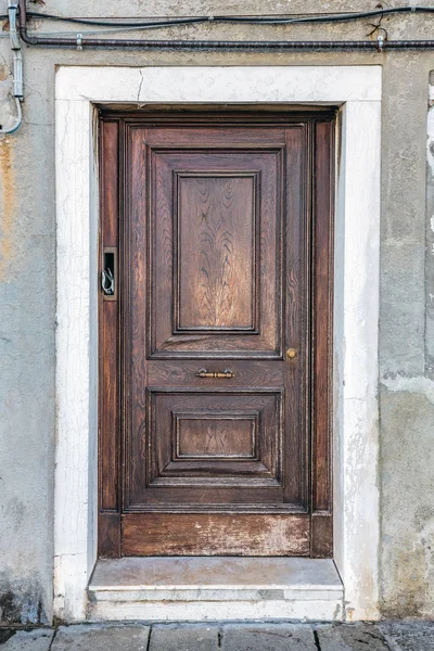 Antique porte en bois — Photo
