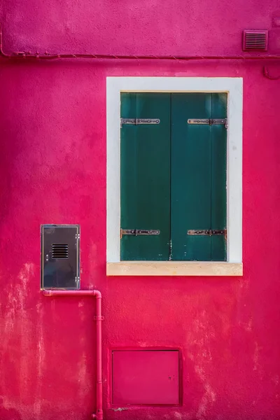 Malerische rote Mauer — Stockfoto