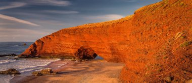 Kırmızı kemer Legzira Beach