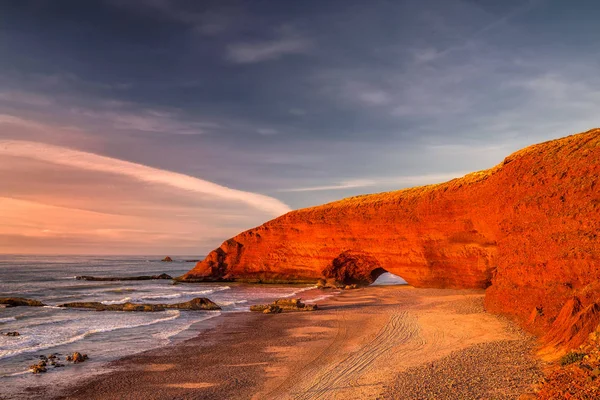 Archi rossi della spiaggia di Legzira — Foto Stock
