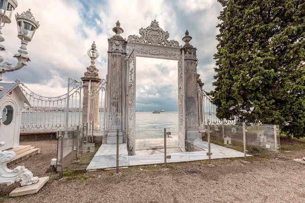 El palacio Dolmabahce — Foto de Stock