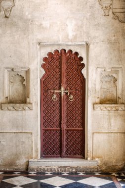 Ahşap kapı Hindistan