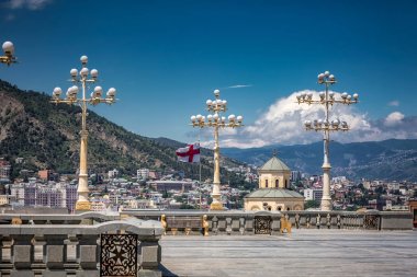 Kutsal trinity Katedrali