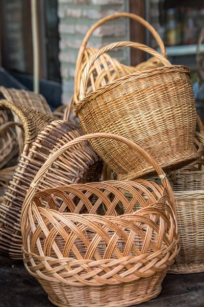 Vintage straw basket — Stock Photo, Image