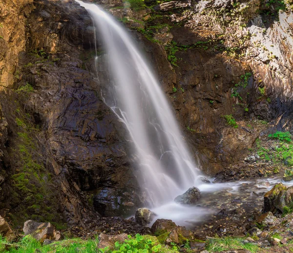Gveleti büyük şelaleler