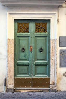 Ahşap kapı Roma