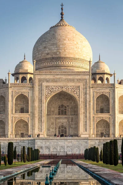 Şaşırtıcı Taj Mahal