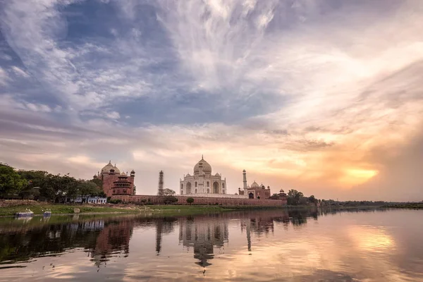 Puesta de sol de taj mahal — Foto de Stock