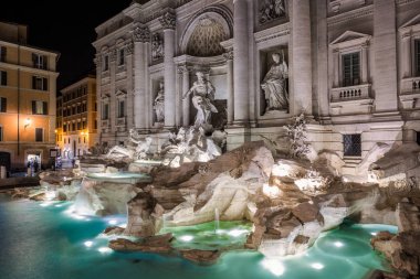 di trevi Çeşmesi