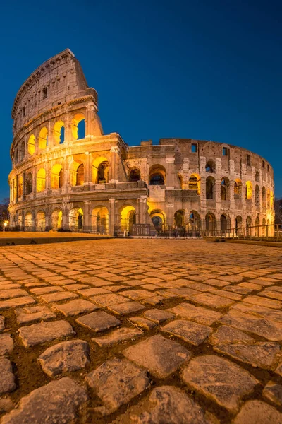 Koloseum při západu slunce — Stock fotografie