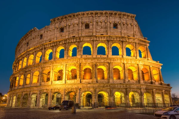Colosseum at sunset — Stock Photo, Image
