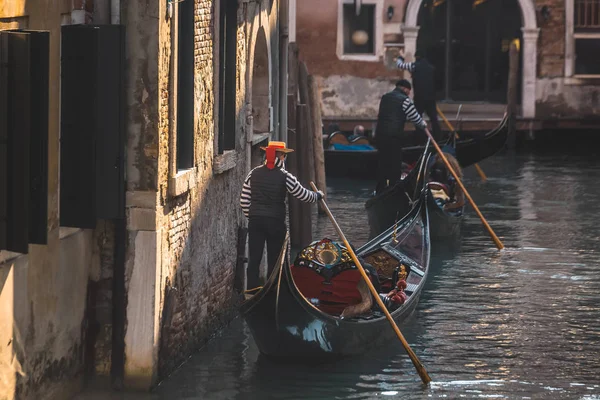 Gondoliere em Veneza — Fotografia de Stock