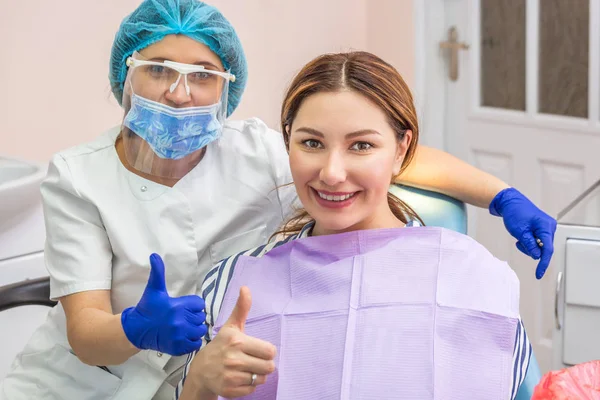 Zubní klinika léčba — Stock fotografie