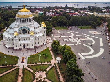 Saint Petersburg ana gösterileri