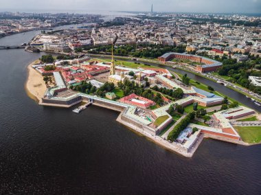 Saint Petersburg ana gösterileri