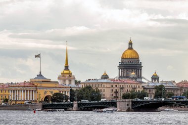 Saint Petersburg ana gösterileri
