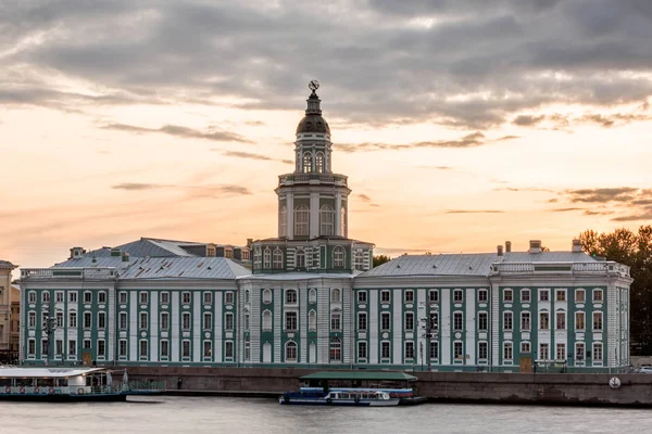 Главные достопримечательности Санкт-Петербурга — стоковое фото