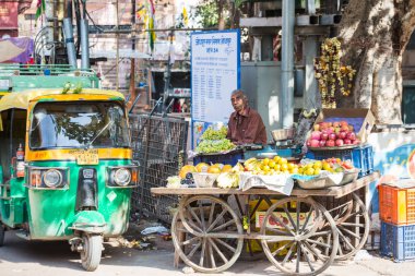 Hindistan gezisi başyazısı