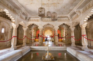 Hindistan gezisi başyazısı