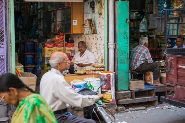 Hindistan gezisi başyazısı