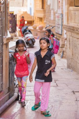 Hindistan gezisi başyazısı