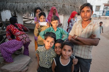 Hindistan gezisi başyazısı