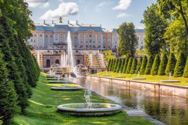 Saint Petersburg ana gösterileri