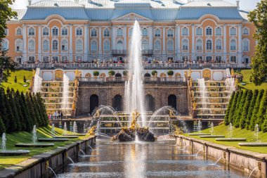 Saint Petersburg ana gösterileri