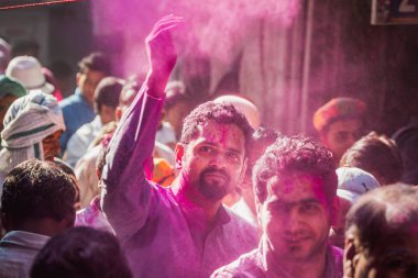 Hindistan gezisi başyazısı