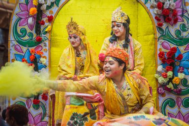 Hindistan gezisi başyazısı