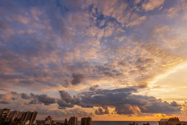 Vacker Himmel Med Moln Vid Solnedgången Haifa Israel — Stockfoto