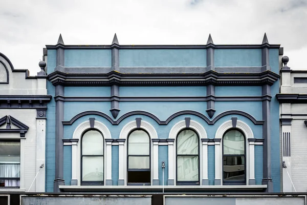 Auckland Yeni Zelanda Daki Mavi Renkli Ahşap Binanın Yan Duvarı — Stok fotoğraf