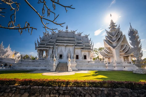 Templo Blanco Wat Rong Khun Famoso Lugar Tailandia Popular Entre — Foto de Stock