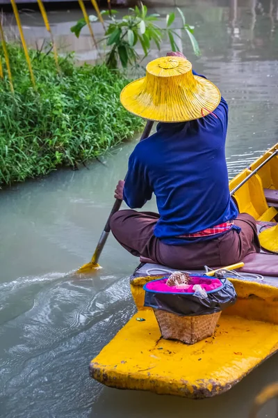 Yellow Hats Tourists Boat Famous Pattaya Floating Market Which Has — Stock Photo, Image