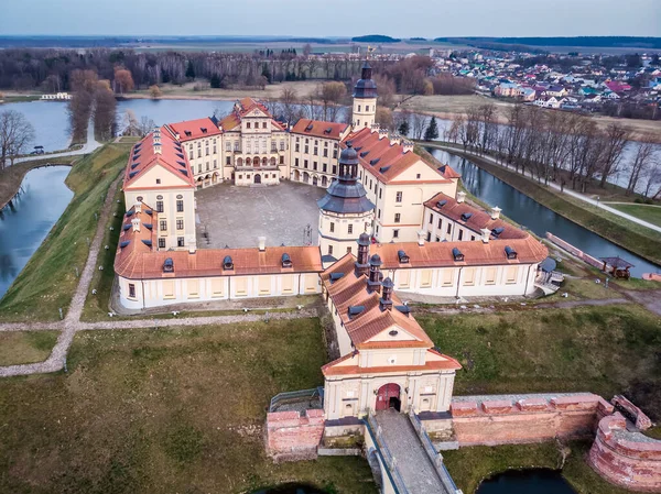 Flygdrönare Utsikt Över Ett Nesvizh Slott Vitryssland Historisk Palace Och — Stockfoto