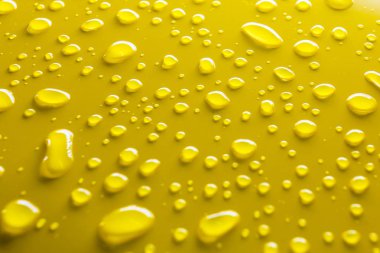 Sarı su damlaları