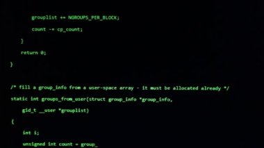 Hacker saldırı ekranda algılandı. Ekran bilgisayarı Hack kodu programlarla ayarlama yapıldı.