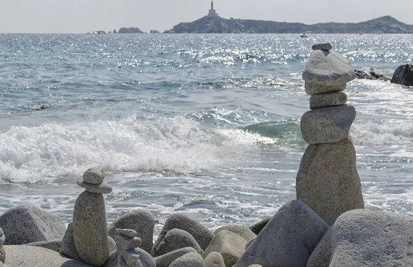 Obra de arte formada por piedras apiladas — Foto de Stock