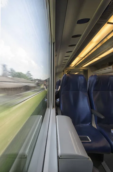 Vue du train qui semble peindre — Photo