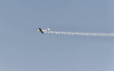 Uçak bir Havacılık Fuarında gerçekleştirir