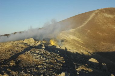 Fumaroles volkan üst