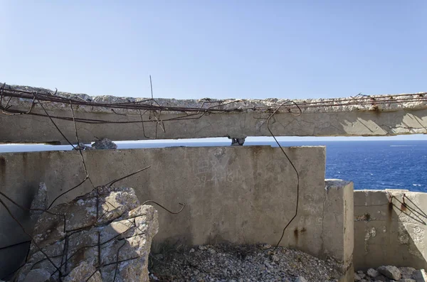 Bunker destruido de la Segunda Guerra Mundial — Foto de Stock