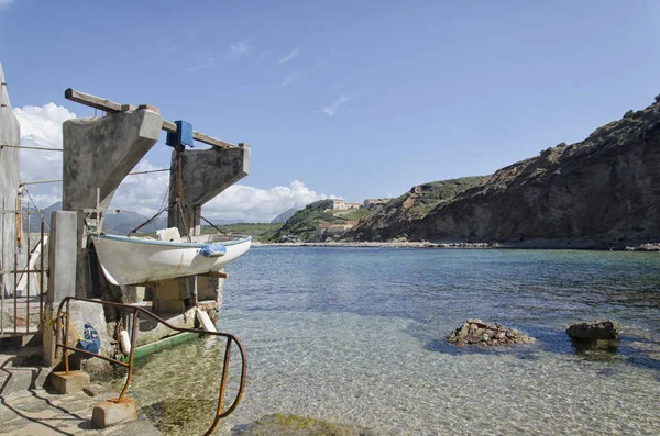 Dom rybaka na wybrzeżu Sardynii — Zdjęcie stockowe