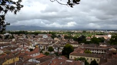 Torre Guinigi görülen Lucca şehir