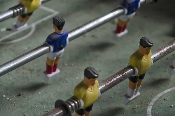 Eski ve terk edilmiş futbol tablosu